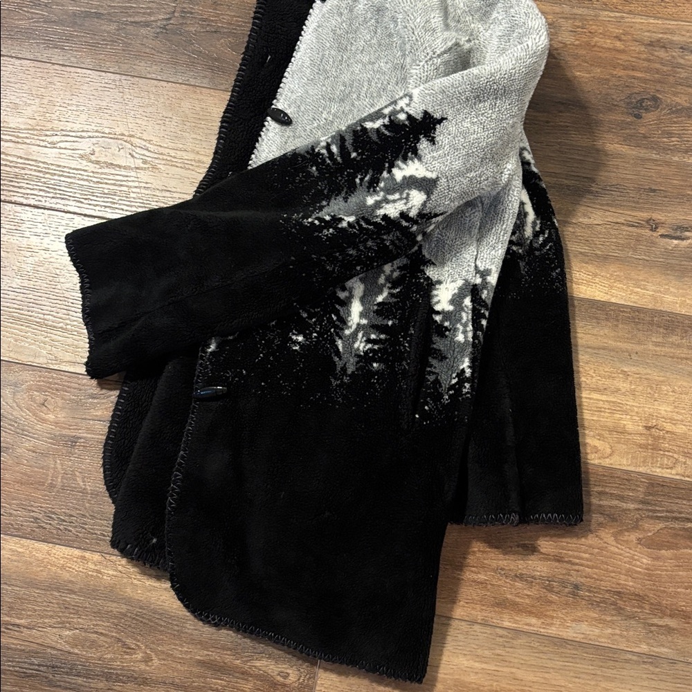 Alpine Studio reversible coat- Size Small - Picture 9 of 10